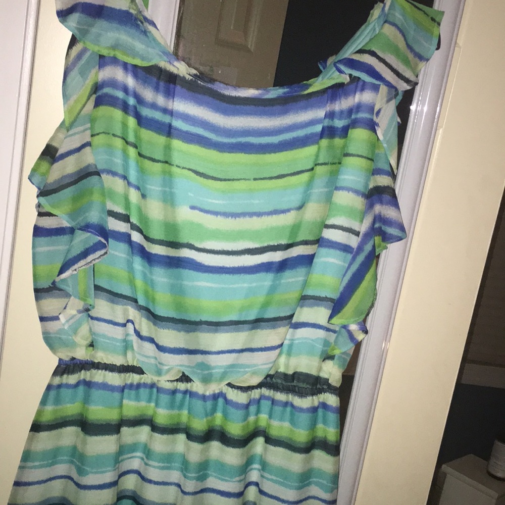 Dress - Picture 2 of 3